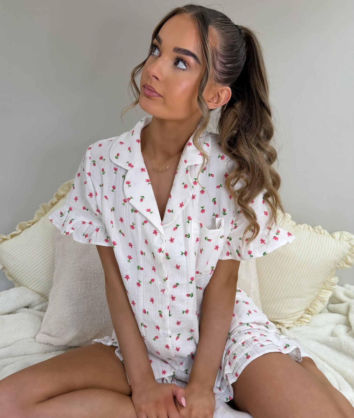 Ivory Bloom T-shirt & Shorts Pyjama Set π·